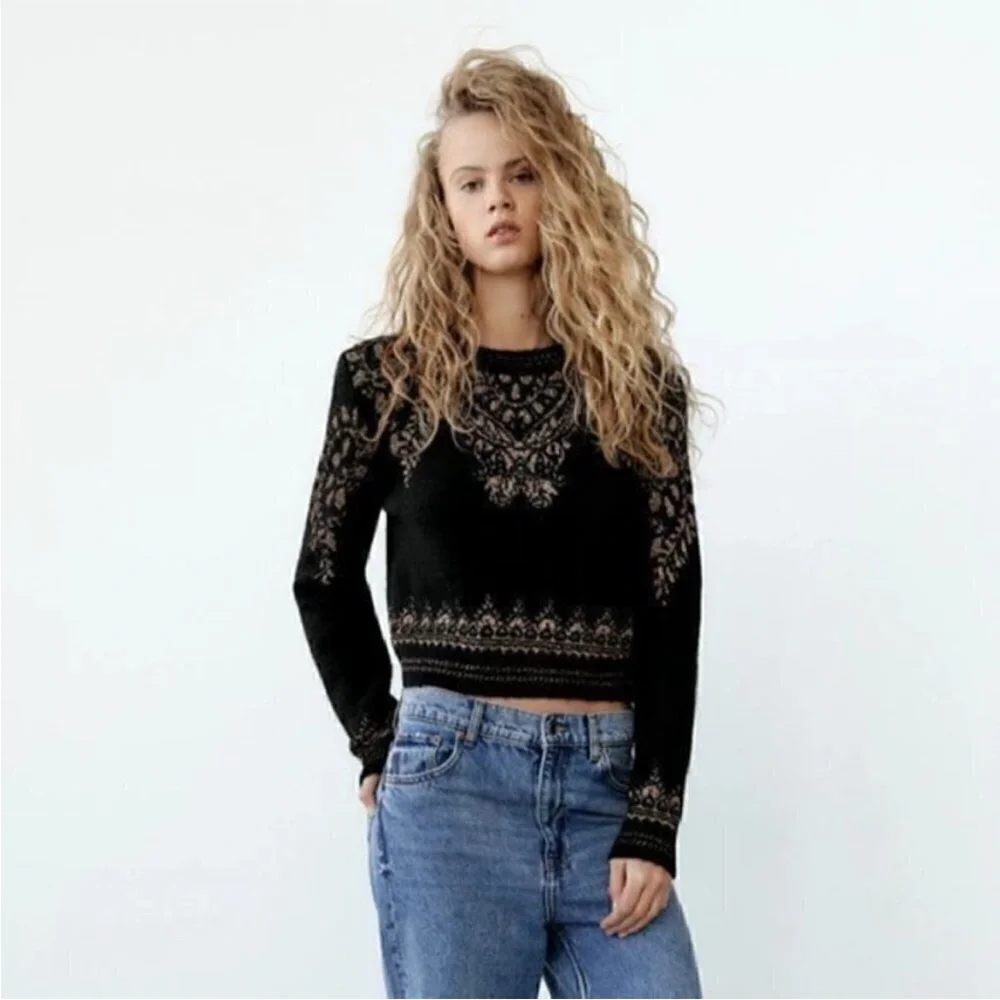 ZARA Gold Metallic Thread Jacquard Knit Sweater - Picture 2 of 9